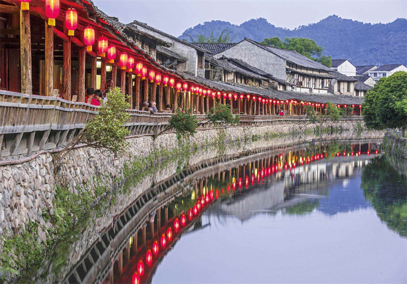 入境游重启“满月” 市场信心增强