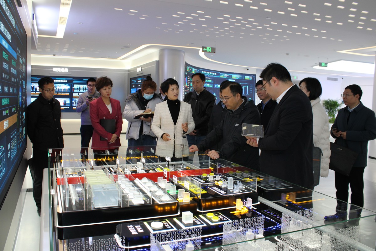 河南省商务厅调研中国电子（郑州）数据创新中心