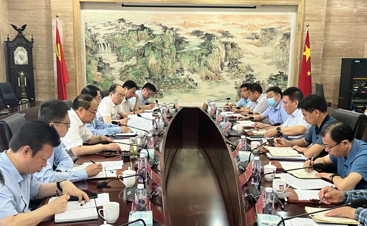 平煤神马集团总经理杜波到一矿调研并召开主辅分离改革推进会时强调