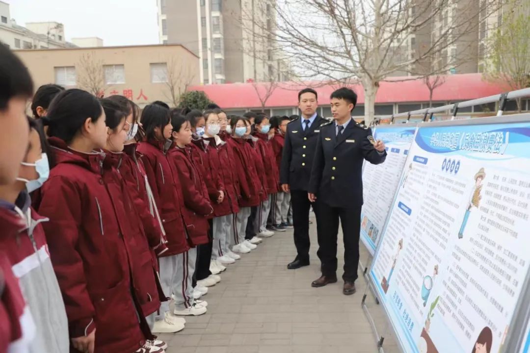 郑州、开封、新乡、濮阳市市场监管局积极开展反食品浪费宣传活动