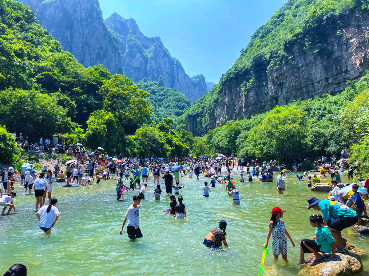 【行走河南·读懂中国】8月云台山景区对全国“00后”青少年免门票