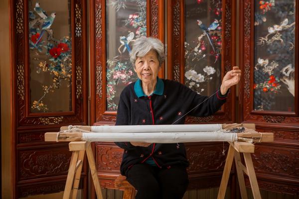 Woman Devotes Life to Preserving Embroidery Tradition