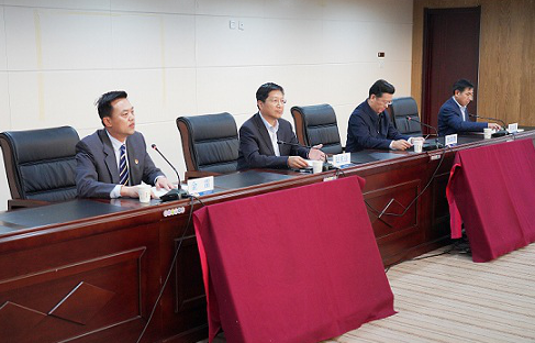 省财政厅党组成员、副厅长赵庆业赴河南铁路投资有限责任公司调研