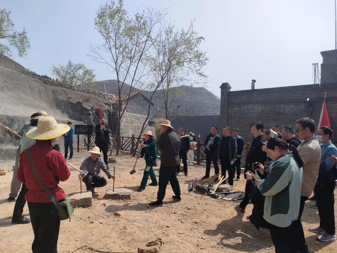 红旗渠精神丨“追随总书记的脚步，弘扬红旗渠精神”主题党日活动开展