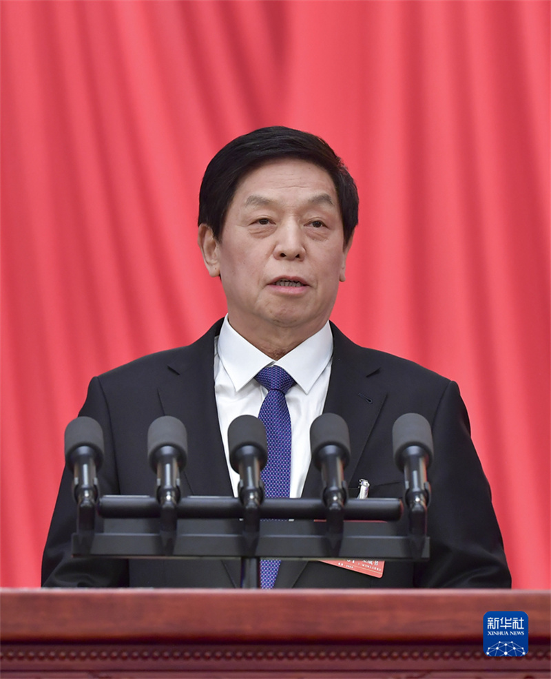 十四届全国人大一次会议举行第二次全体会议 习近平等党和国家领导人出席会议