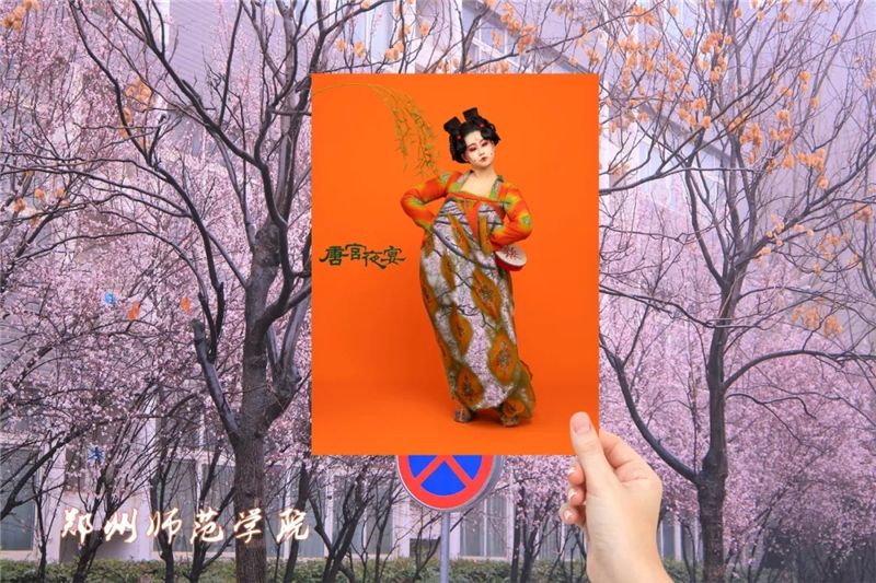 当“唐宫小姐姐”穿上河南高校春景