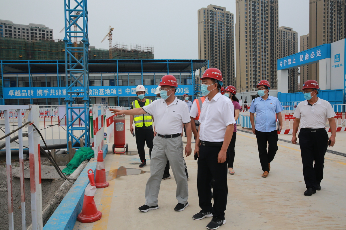 李振明带队赴省属医疗机构调研灾后恢复重建和重大项目复工复产工作