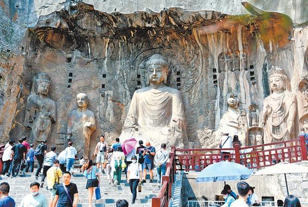 Cultural Tourism Flourishes in Mid-Autumn Festival