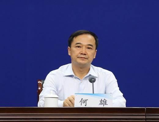 郑州市人民政府副市长吴福民先生.