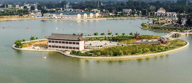 《那年小米正芬芳》即将杀青,跟着电视剧来青