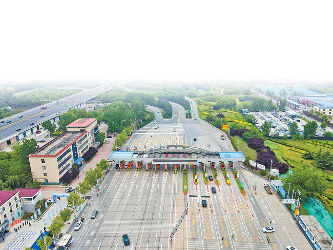 “沿着高速看河南”活动启动  用脚步丈量河南热土 