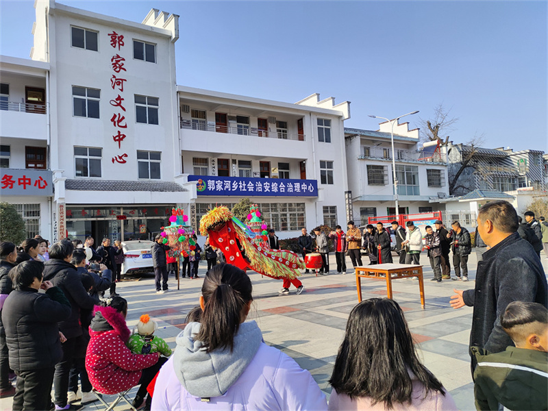 民俗文化笑开颜 红红火火过大年——信阳春节民俗文化活动精彩上演