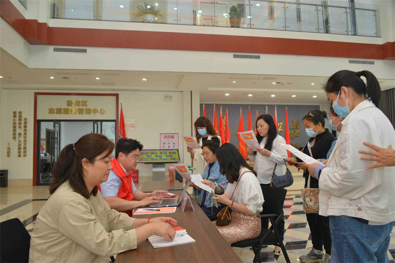 河南省文化和旅游厅赴南阳开展“新时代宣讲师”曁“四送一助力”结对帮创志愿服务活动