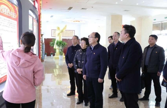 河南省種業(yè)發(fā)展中心赴滑縣開展黨建與業(yè)務(wù)融合發(fā)展主題活動(dòng)