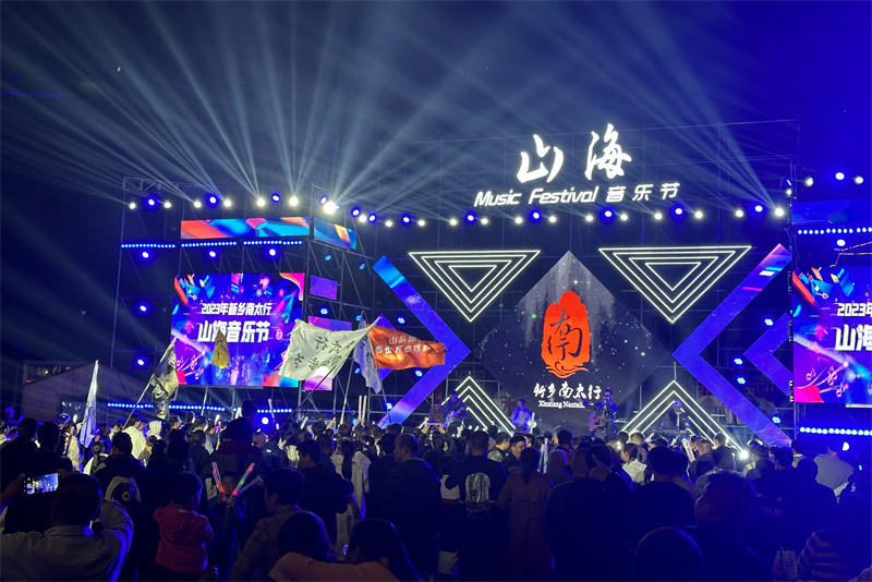 新乡迎来“最火黄金周” 旅游总收入近17亿元