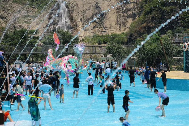 【行走河南·读懂中国】嗨翻一夏丨2022宝泉泼水狂欢季开泼