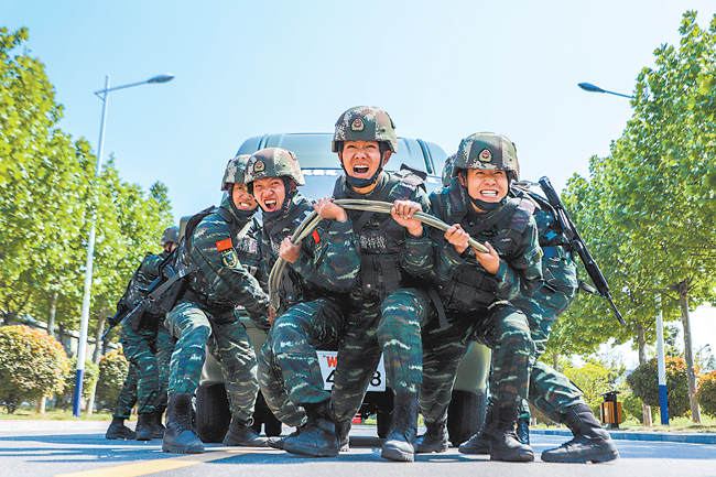 奋斗点亮青春