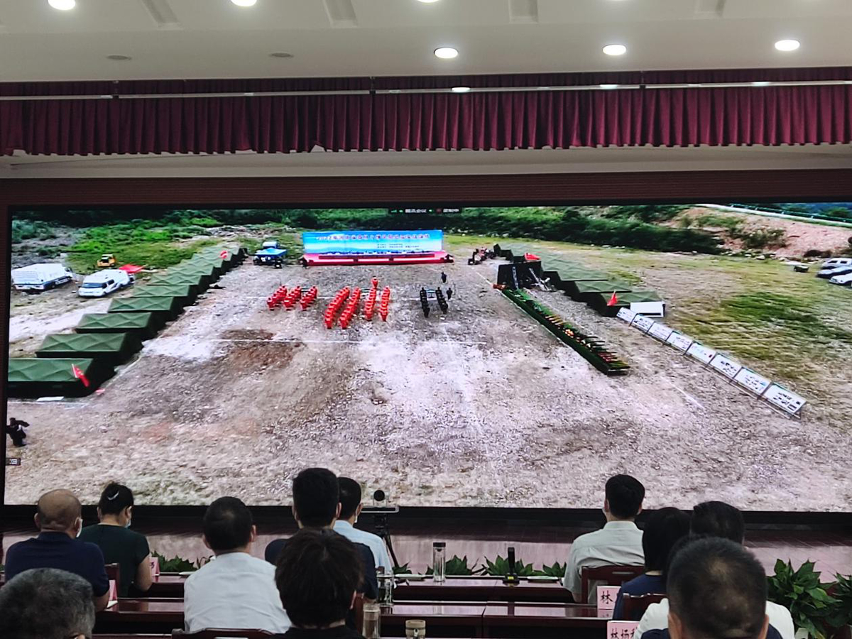 省林业局开展全省森林防火指挥员业务培训暨森林火情早期处理实战演练