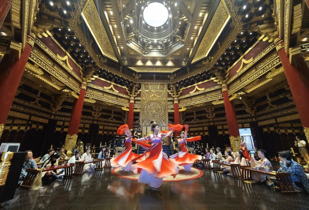 洛阳: 新文旅激发新活力 旅游消费创新高