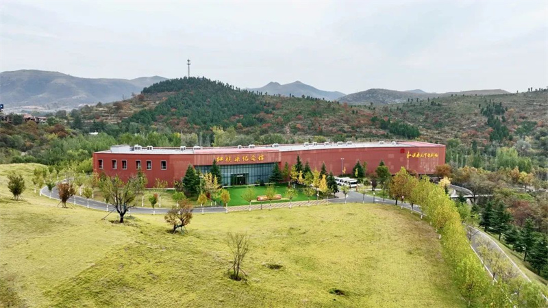 鉴往知来，跟着总书记学历史丨50多年前建成的这条“人工天河”，镌刻下了什么？