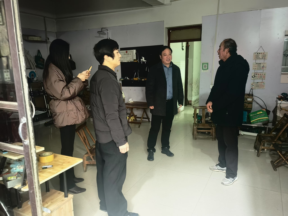 南阳桐柏：开展社区志愿服务活动