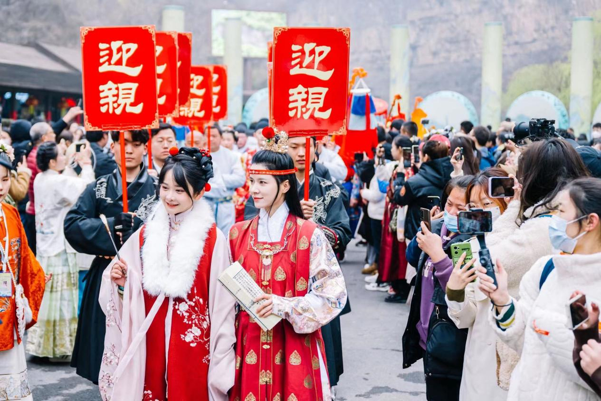 行走河南·读懂中国 | 连续三次上央视 云台山春游市场人气爆棚
