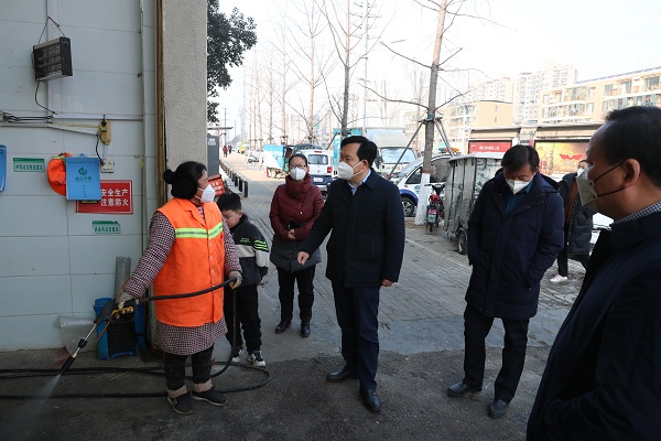 商丘市城市管理局党组书记、局长李长领调研督导<br>城市管理工作