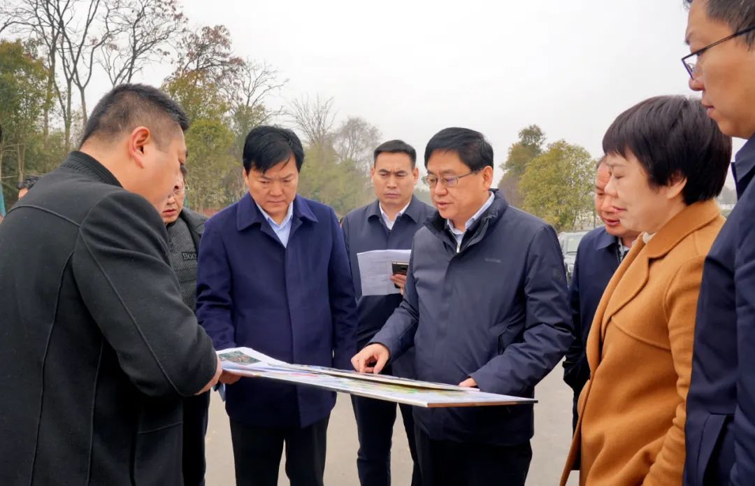 陈志伟调研督导市本级"断头路"打通工作时强调  紧盯节点 强化统筹