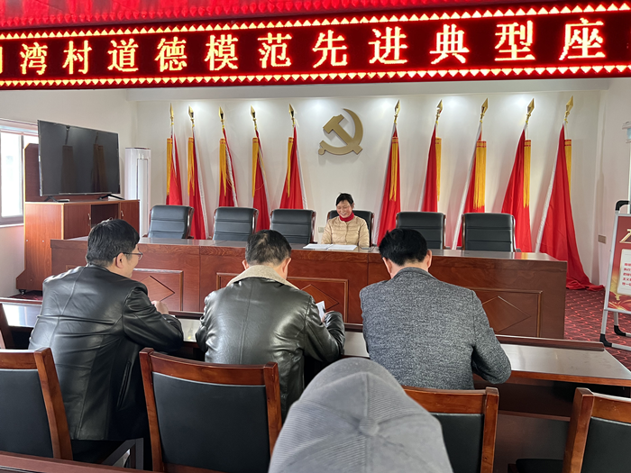 提升乡风文明 助推乡村振兴 <br>——省住建厅驻村工作队积极开展志愿服务活动<br>不断推进乡风文明建设
