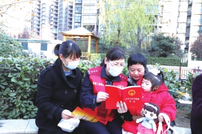 宪法宣传周期间，我省司法行政系统积极开展普法宣传活动 与法同行 精彩呈“宪”