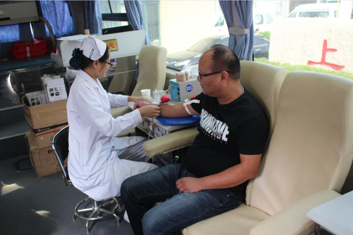 上蔡县审计局组织开展无偿献血志愿服务活动