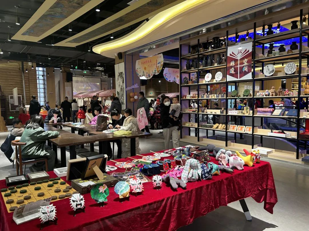商丘：文化馆和新华书店联合打造非遗新空间
