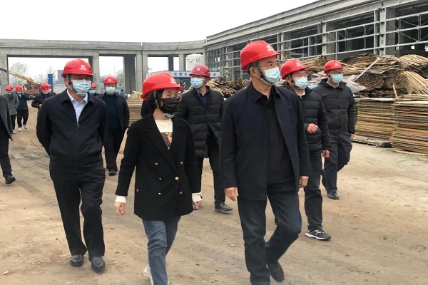 集团工程部主任潘广涛,大河控股党委书记,董事长王根,副