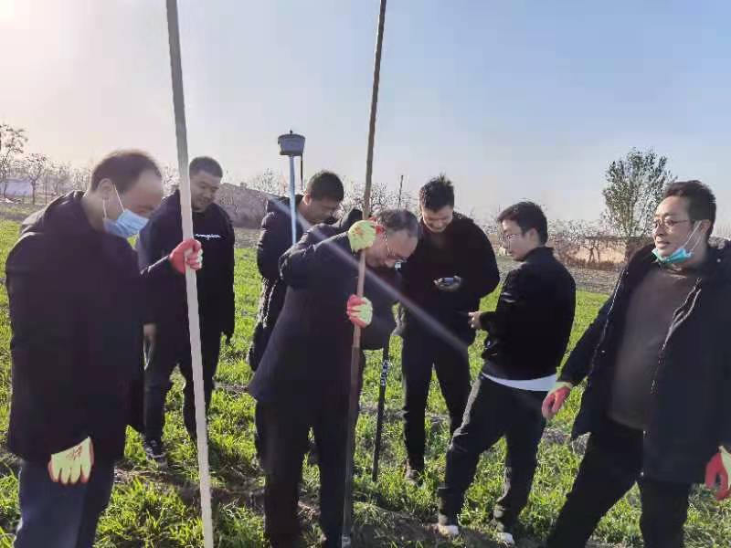 黄河流域林木育种创新中心项目开展土地确权定界工作