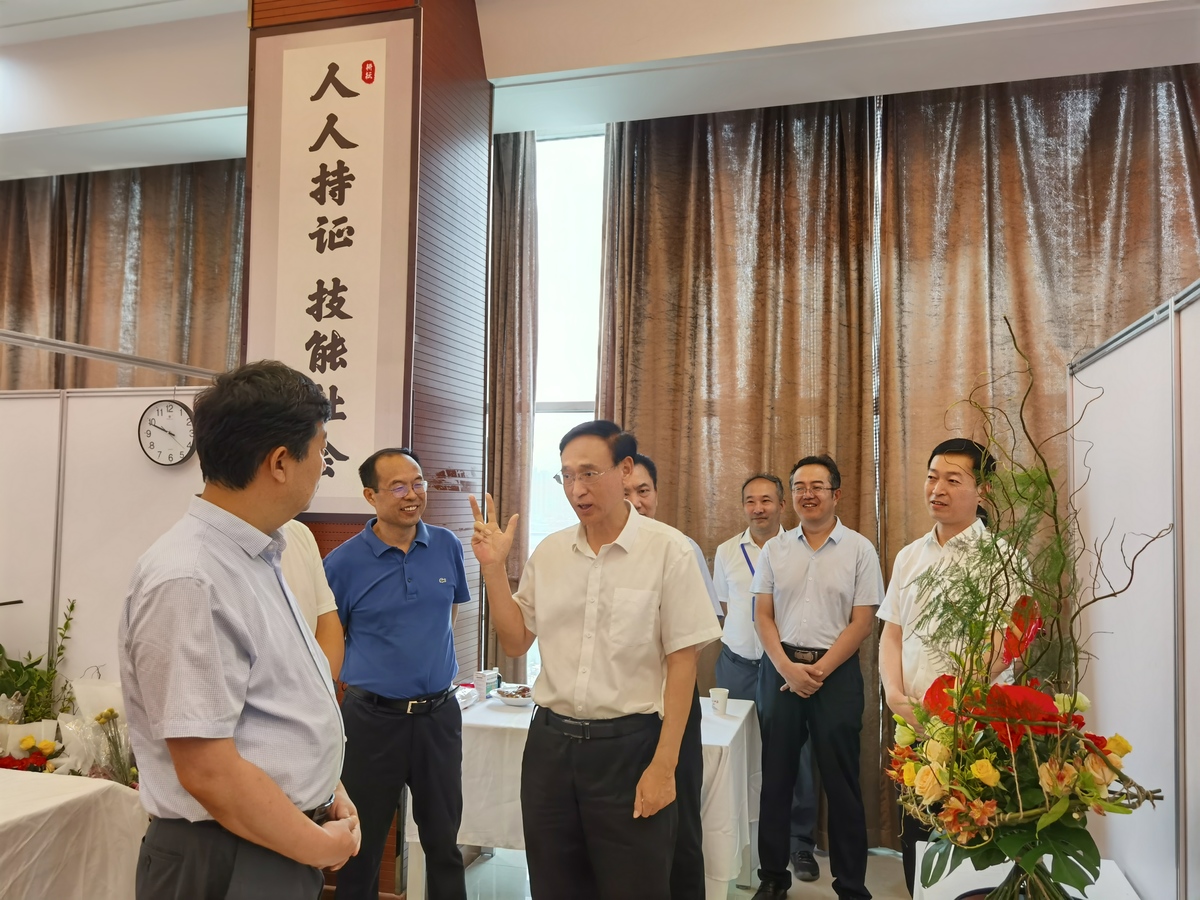 厅党组书记张国伟一行赴山西学习考察 厅党组书记张国伟一行赴山西学习考察