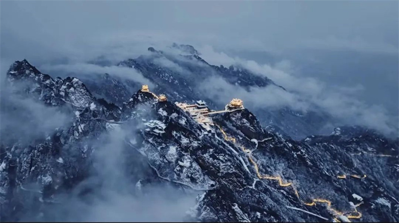 行走河南·读懂中国 | 雪后老君山颜值爆表
