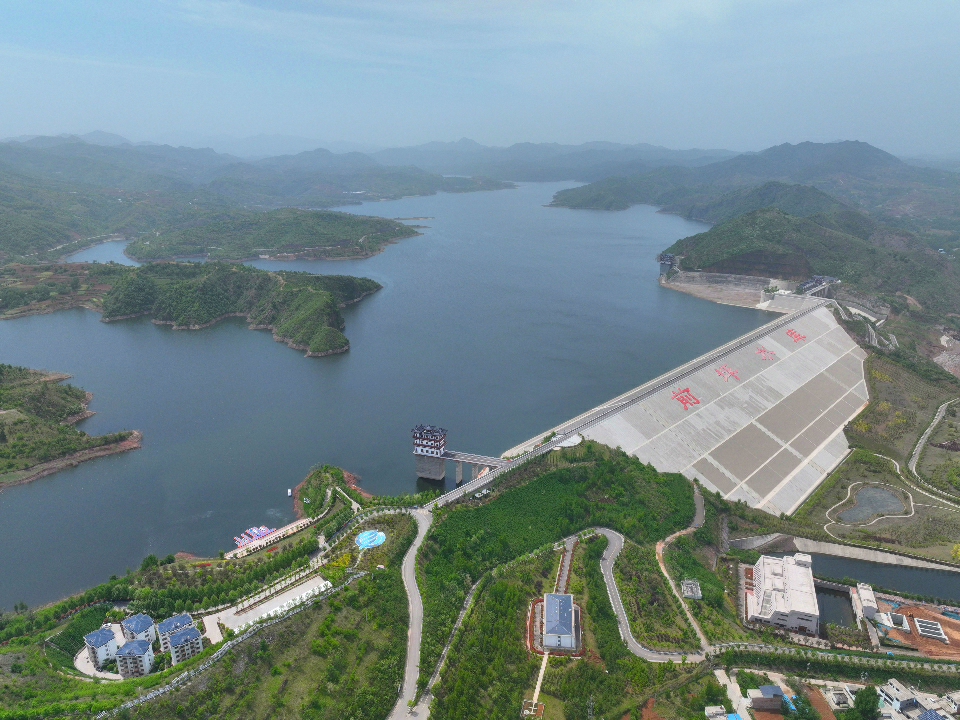 河南新闻广播：图集丨风暖昼长好时节 河南重点水利工程施工忙