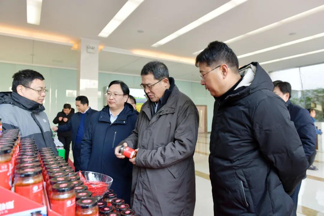 省发展改革委副主任郜义赴西峡县开展党支部联系点专题调研