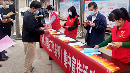 【学习宣传贯彻条例】信阳：市县两级开展《信访工作条例》集中宣传日活动