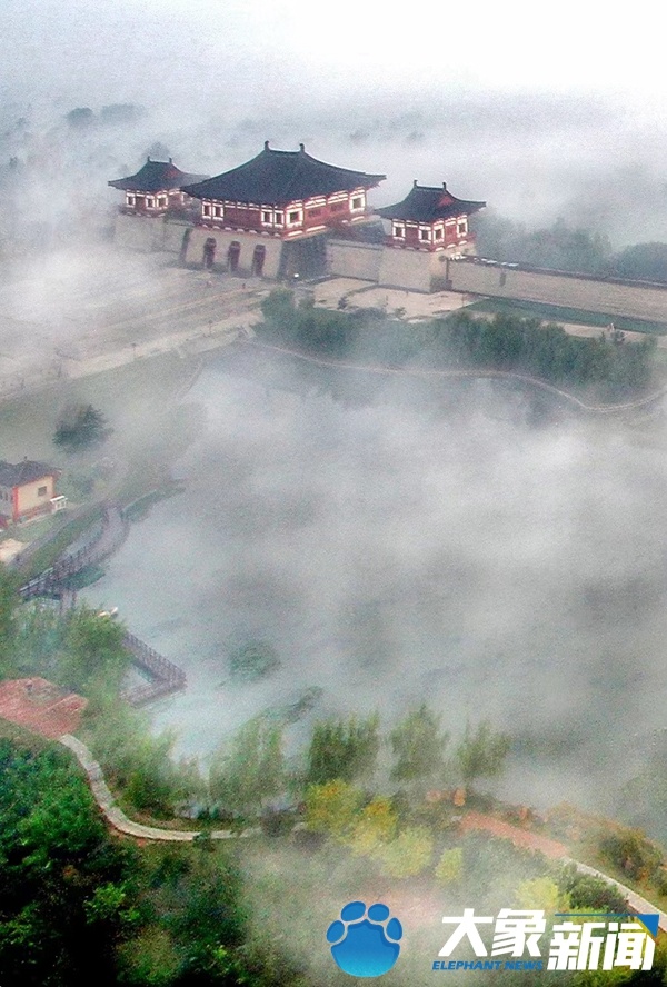 【行走河南·读懂中国】洛城雨后现“流云飞瀑” 宛若“天空之城”