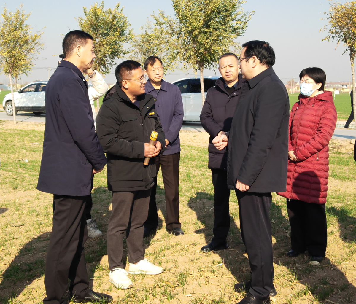 孫巍峰到商丘市、開封市調(diào)研高標準農(nóng)田建設(shè)、產(chǎn)業(yè)發(fā)展等工作