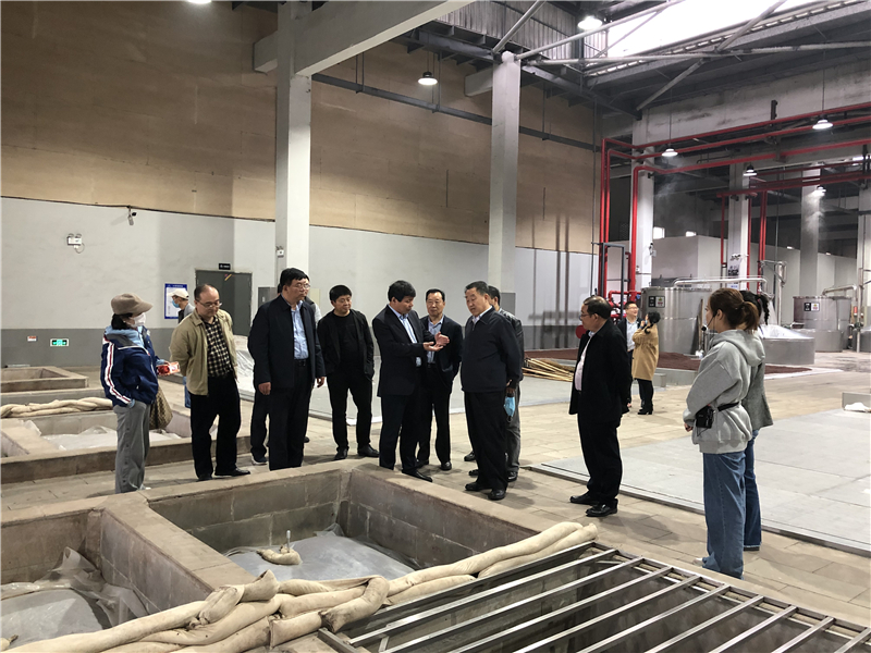 省白酒业转型发展专项工作领导小组深入川渝白酒产区考察学习