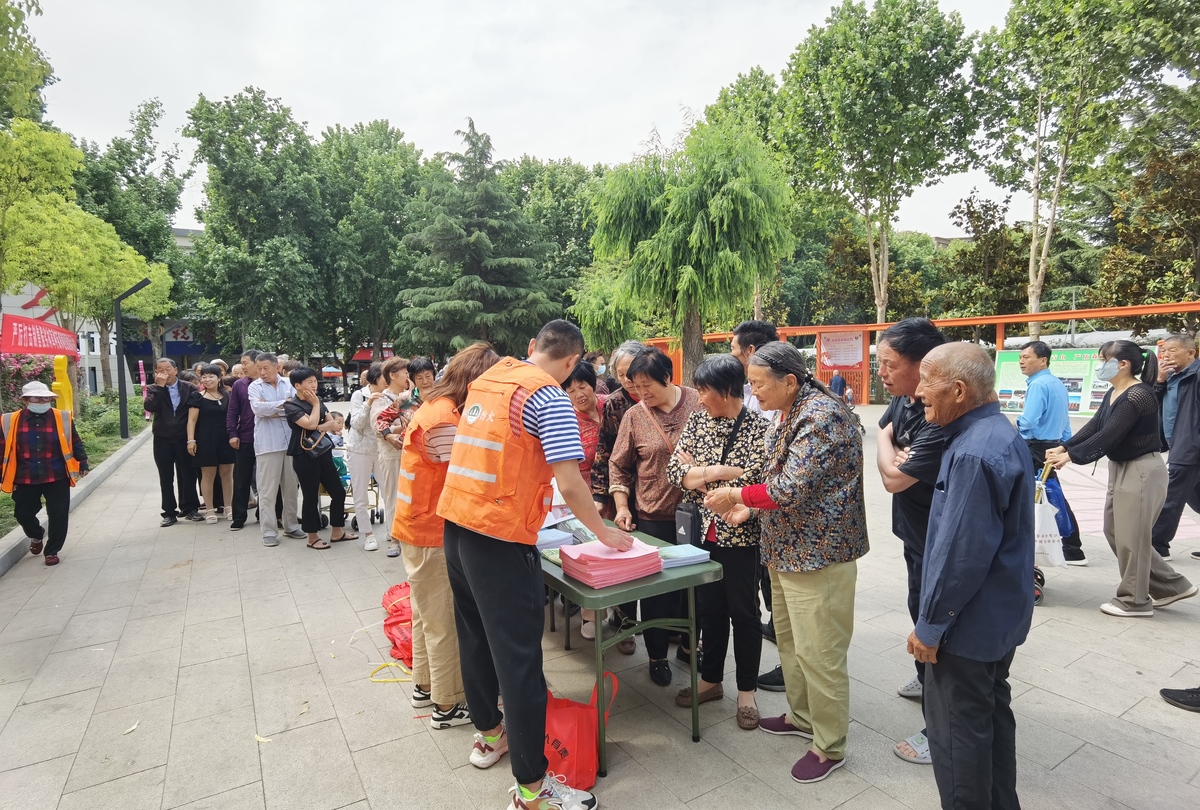 洛陽市林業(yè)局舉行林業(yè)系統(tǒng)“5·12”防災(zāi)減災(zāi)宣傳周啟動儀式