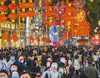 旅游消费强劲复苏