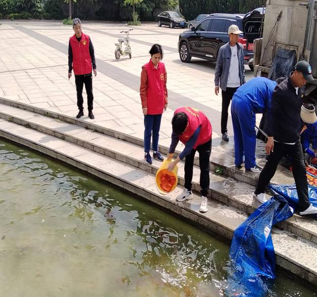 产业帮扶助推乡村振兴 共建美好刘庄 ----河南省水产技术推广站赴刘庄学习史来贺先进精神