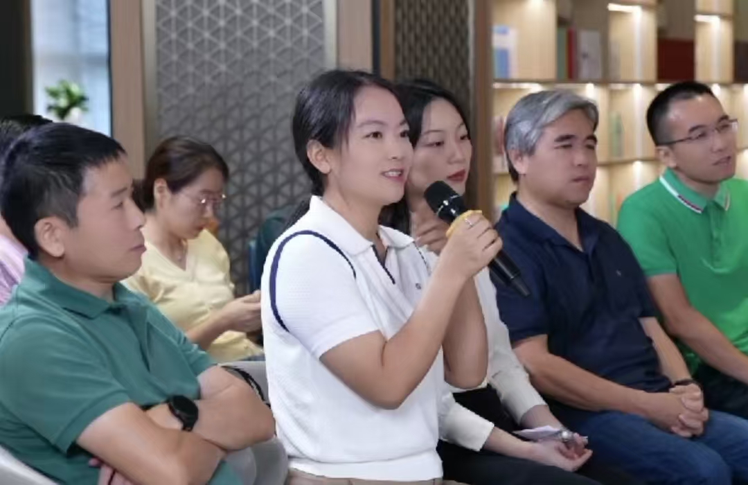 面对面“答疑解惑”！河南省医保中心直播间“走出去”系列获网友好评
