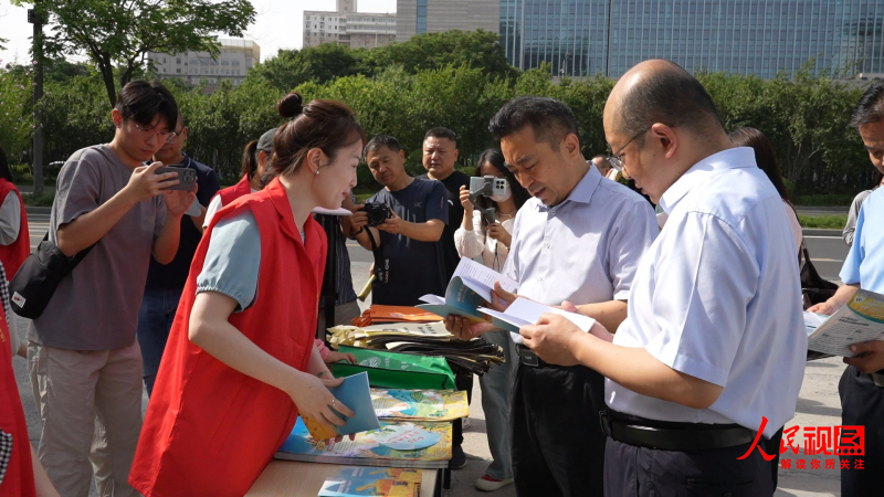 河南省自然资源厅组织开展全国土地日主题宣传活动