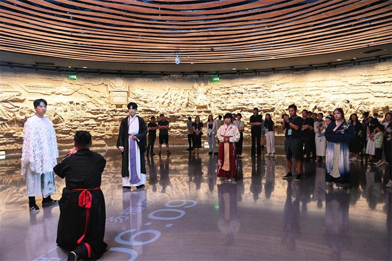 郑州商代都城遗址博物院沉浸式互动剧场正式上线