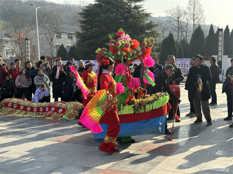 民俗文化笑开颜 红红火火过大年——信阳春节民俗文化活动精彩上演