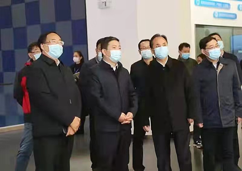 省工业和信息化厅党组书记、厅长朱鸣到新郑市<br>调研灾后重建工作和电子信息产业发展情况